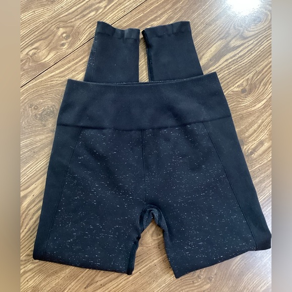 Lululemon Leggings size 10 - Picture 1 of 11